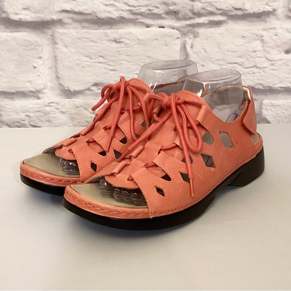 Propet Ghillie 9.5 Women’s Walking Comfort Sandals Coral Pink Leather Lace Up